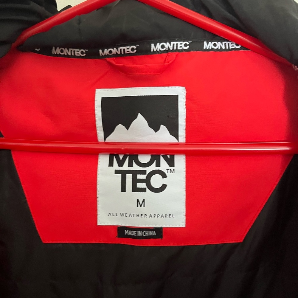 Montec Shell Zip to be repaired - Picture 3 of 7